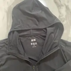 UNIQLO　エアリズムUVカットメッシュジャケットフード有　黒 　M