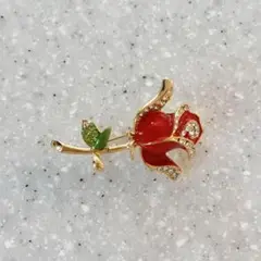 【やや難あり】赤い薔薇のブローチ ヴィンテージ アンティーク風 海外製品
