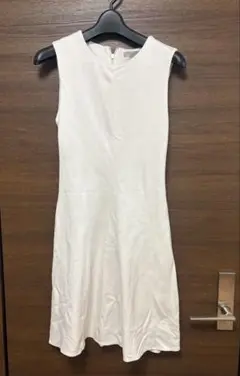 ホワイト ノースリーブ Aライン ワンピース