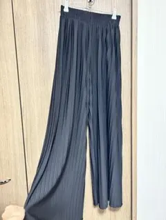 【サリア】プリーツ ロングパンツ
