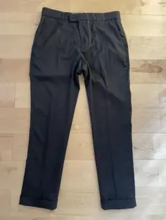 スリムフィット ブラックパンツ