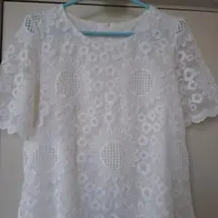 刺繍入りホワイトチュニック 半袖