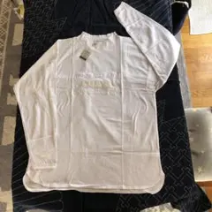 PIAA☆ 未使用 トップス ロングスリーブ T-Shirt 胸 刺繍