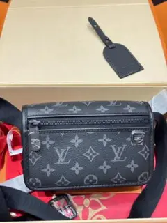 Louis Vuitton ブラック ボディバッグ