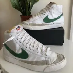 NIKE BLAZER MID 77 WHITE PINE GREEN ブレザー