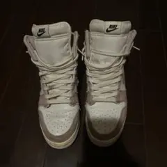 Nike Dunk High ベアリーローズ