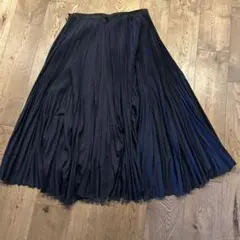濃紺プリーツロングスカート