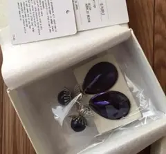 TOGA PULLAメタルモチーフイヤリングpurple 新品