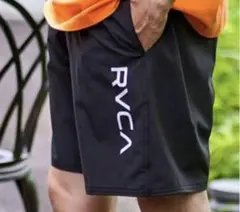RVCA ブラック ショートパンツ