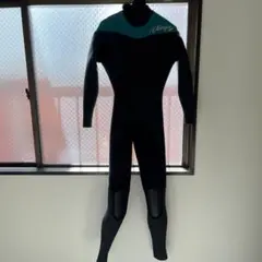 ウィメンズサーフィンドライスーツ