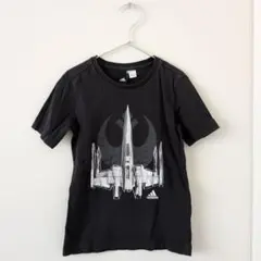 adidas スター・ウォーズ Tシャツ 10/16 黒　110〜120？？