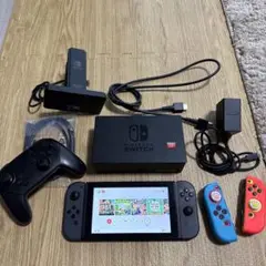 Switch本体　（追加…コントローラー、ジョイコン2個、メモリカード、充電器）