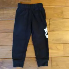 Nike スウェットパンツ 4T 黒　ブラック　98-104cm