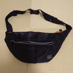 ポーター　PORTER　黒いウエストポーチ オレンジ内装