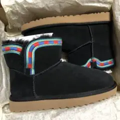 【正規品】22cm UGG ムートンブーツ ロザマリア 黒