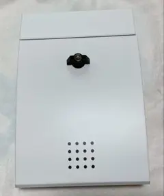 ホワイト 壁掛け郵便受け 鍵付き