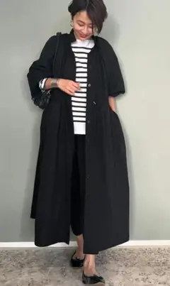 五明祐子さん　un de plus 撥水スプリングコート