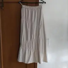 淡いベージュ色 ギャザー入り ロングスカート（L）