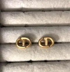 【最終値下げ】DIOR ゴールドピアス(正規品)