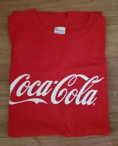 美品☆Coca-Cola☆コカ・コーラ☆ ロゴ Tシャツ ☆レッド☆サイズＬ