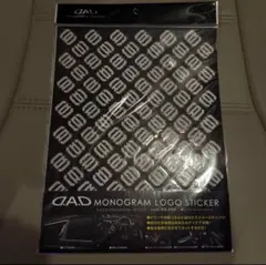 ギャルソン DAD モノグラムステッカー シルバー