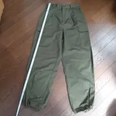 カーゴパンツ