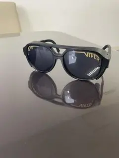 Pit Viper スポーツサングラス ２個セット　ブラック、レインボー