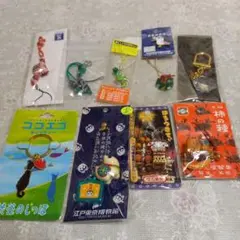 日本のキャラクターストラップ ピンバッジ等10点
