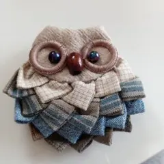 フクロウデザイン ブローチ