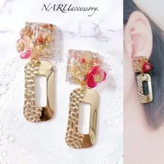 【524】ドライフラワー銀箔入カボション　フラワー　デザインチャーム