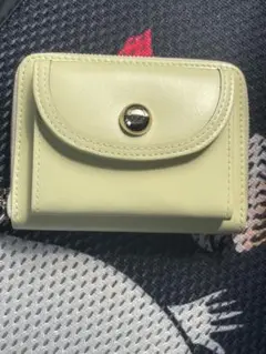 再出品Samantha Thavasa ライトイエローコインケース　ミニ財布