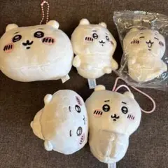 ちいかわ　ぬいぐるみ　寝そべり　ガチャガチャ　マスコット　キーホルダー