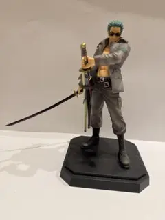 一番くじ ワンピース ~military style~ ラストワン賞 ゾロフィギュア ~スペシャルver.~ 全1種 ggw725x Amazon | 一番くじ ワンピース ~military style~ ラストワン賞