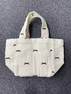 ✨新品✨ イブル キルティング ミニトートバッグ リボン刺繍 アイボリー