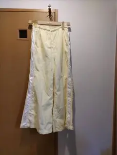 LILY BROWN イエロー カジュアルパンツ