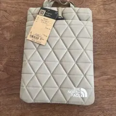新品未使用　THE NORTH FACE キルティングタブレットケース ベージュ