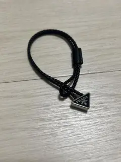 Luis@プロフ必読 様【現行】PRADA ブラック レザーブレスレット Luis@プロフ必読 様【現行】PRADA ブラック レザーブレスレット