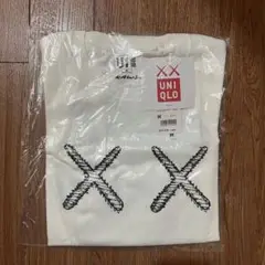 新品　KAWS UNIQLO Tシャツ　2016