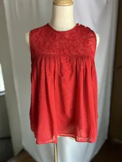 ZARA花柄刺繍ドット　ノースリーブシアー トップスSレッド