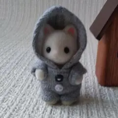 (Ｌ)立っち赤ちゃんの　フード付きロンパース