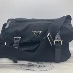 PRADA プラダ ショルダーバッグ メッセンジャー 三角ロゴ ブラック 黒
