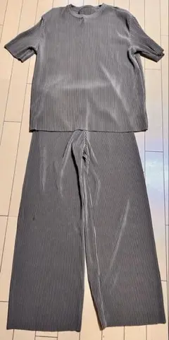 パンツセットアップ
