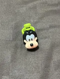 ディズニー シークレットリング グーフィー