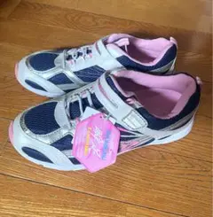 新品未使用の瞬足　24.0cm .*