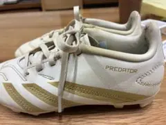 adidas Predator ホワイト/ゴールド スパイク　20cm