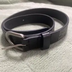 stussyスタッズ付き黒ベルト