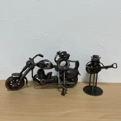 メタルクラフト　オブジェ　カエル　置物