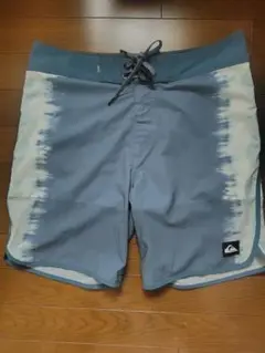 クイックシルバー サーフパンツ 32 美品