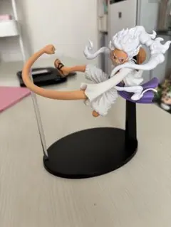 ワンピース ニカルフィ フィギュア