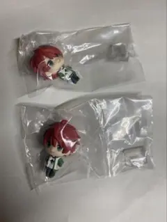 カラフルピーチじゃぱぱさんならぶんです。